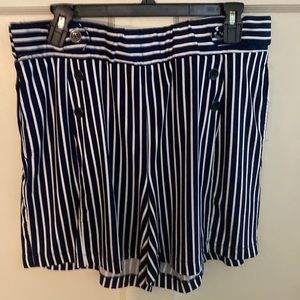White and navy stripped shorts